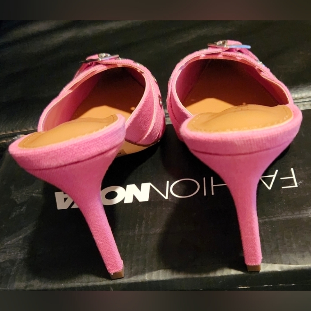 Pretty In Pink Buckle Detail Women's Shoes - Picture 2 of 9